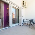 Apartament Red Rose Split