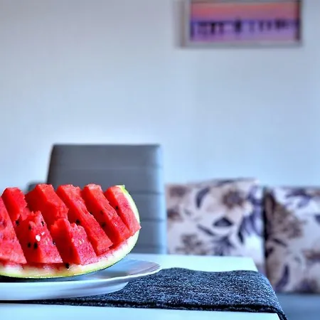 Red Rose Apartment Split